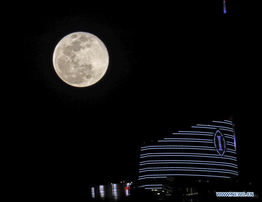 U.S.-LOS ANGELES-FULL MOON
