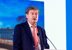 雷杰斯&middot;卡邁斯：推動(dòng)中國產(chǎn)業(yè)升級(jí)