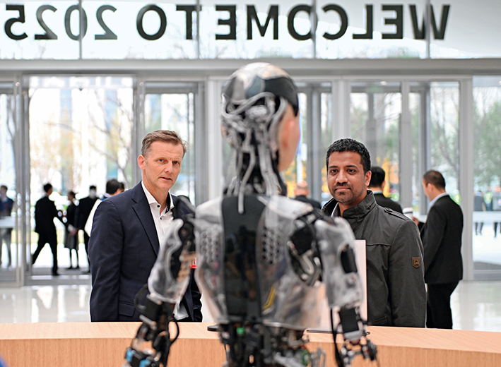 人機(jī)共生時代，警惕AI依賴