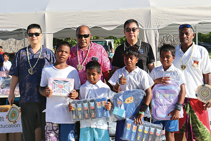 太平洋小島嶼上，有一所“中國中鐵”小學(xué)