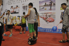 智能平衡機(jī)器人