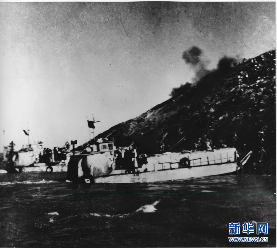 （人民海軍70年&middot;新華全媒頭條&middot;圖文互動）（2）向著深藍(lán)出發(fā)&mdash;&mdash;獻給人民海軍成立70周年