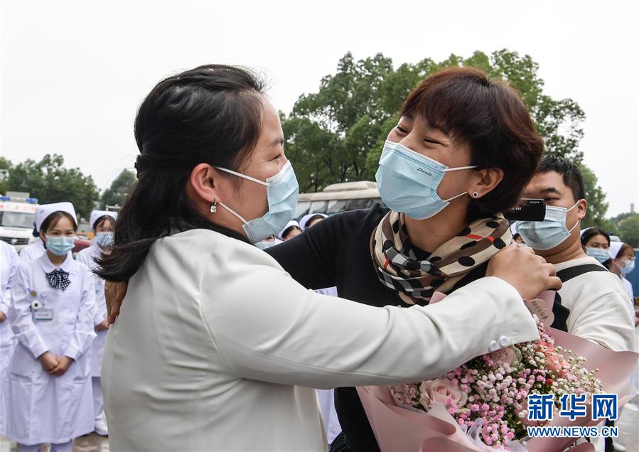 （社會）（1）抗疫&ldquo;戰(zhàn)友&rdquo;重聚