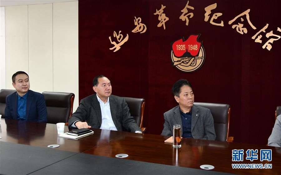 (十九大時(shí)光·圖文互動(dòng))(1)歷史性成就彪炳史冊(cè) 新時(shí)代藍(lán)圖催人奮進(jìn)——來(lái)自基層蹲點(diǎn)現(xiàn)場(chǎng)的報(bào)道