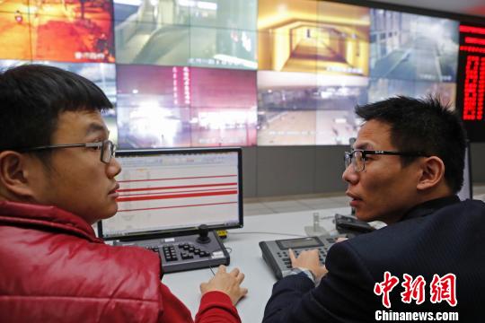 寒潮來襲上海加大對(duì)流浪、乞討等人員救助力度