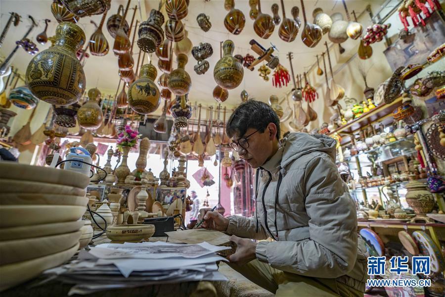 （兩會前夕看落實&middot;圖文互動）（2）牢記囑托增進民族團結 凝心聚力建設美麗新疆&mdash;&mdash;新疆落實習近平總書記全國兩會重要講話精神紀實