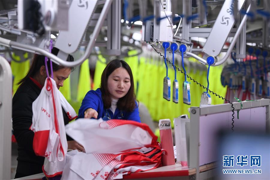 （在習近平新時代中國特色社會主義思想指引下&mdash;&mdash;新時代新作為新篇章&middot;圖文互動）（6）國際范兒&middot;科技范兒&middot;綠色范兒&mdash;&mdash;傳統(tǒng)制造業(yè)嶄露&ldquo;新面孔&rdquo;