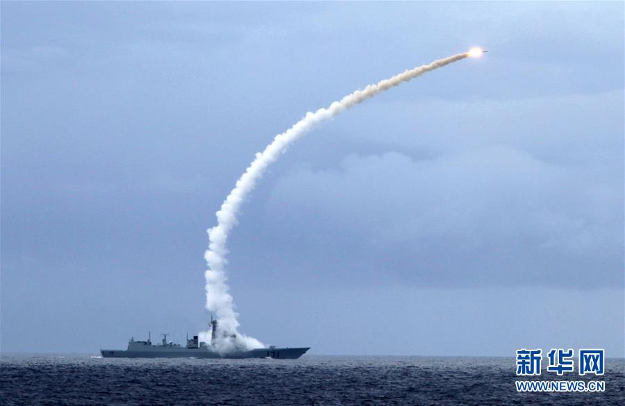 （新華全媒頭條&middot;人民海軍70年&middot;圖文互動(dòng)）（4）向海圖強(qiáng)春潮涌&mdash;&mdash;黨中央、中央軍委和習(xí)主席關(guān)心人民海軍建設(shè)發(fā)展紀(jì)實(shí)