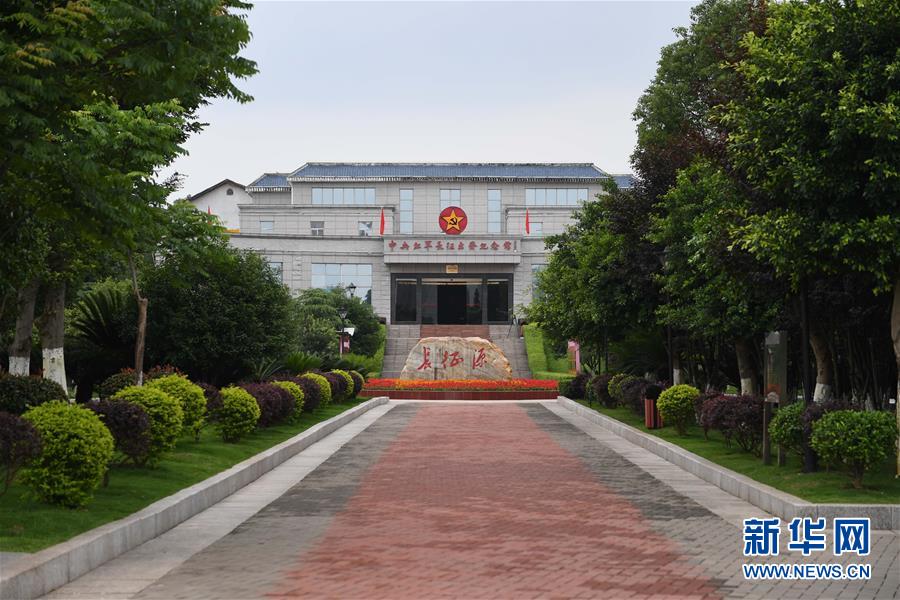 （新華全媒頭條&middot;圖文互動(dòng)）（3）奮力走好新時(shí)代的長征路&mdash;&mdash;習(xí)近平總書記考察江西回訪記