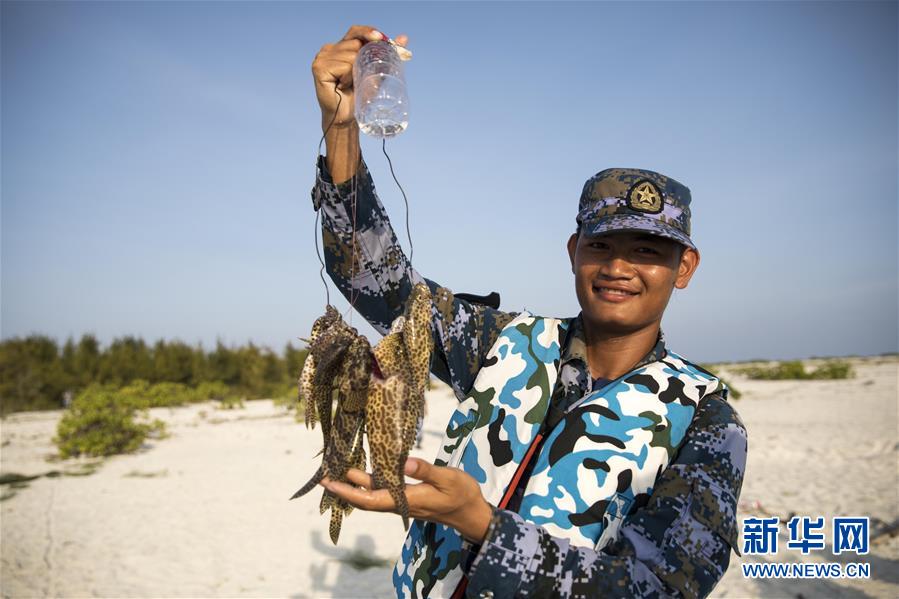 （壯麗70年&middot;奮斗新時(shí)代&middot;新華全媒頭條&middot;圖文互動(dòng)）（11）&ldquo;你在我的航程上，我在你的視線里&rdquo;&mdash;&mdash;走進(jìn)海軍西沙中建島官兵的五彩世界