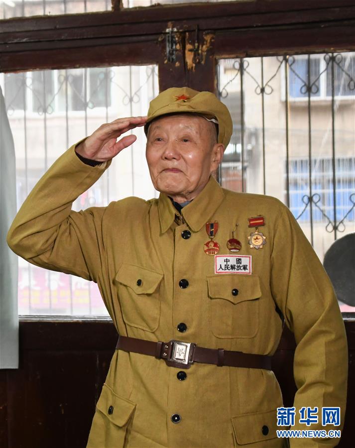 （壯麗70年&middot;奮斗新時代&mdash;&mdash;共和國榮光）（1）張富清：緊跟黨走，做黨的好戰(zhàn)士
