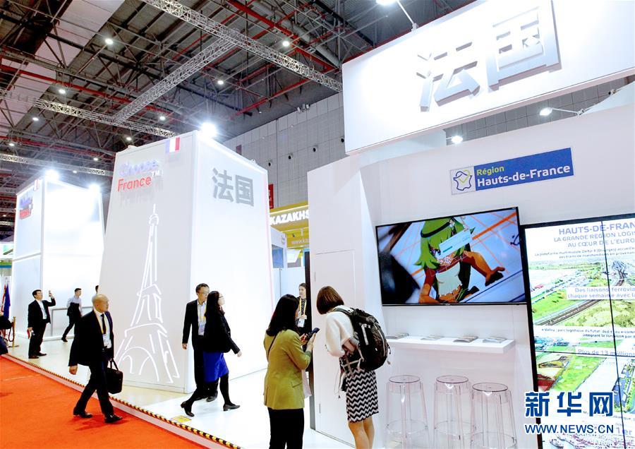 （新華全媒頭條&middot;圖文互動(dòng)）（1）共襄盛舉 共享未來&mdash;&mdash;與會(huì)人士熱議習(xí)近平主席在第二屆中國國際進(jìn)口博覽會(huì)上的主旨演講