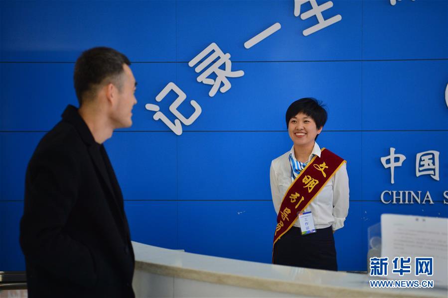 （四中全會精神在基層&middot;圖文互動）（5）從&ldquo;一本書&rdquo;到&ldquo;一身輕&rdquo;&mdash;&mdash;&ldquo;四辦四清單&rdquo;創(chuàng)新治理體系為企業(yè)減負