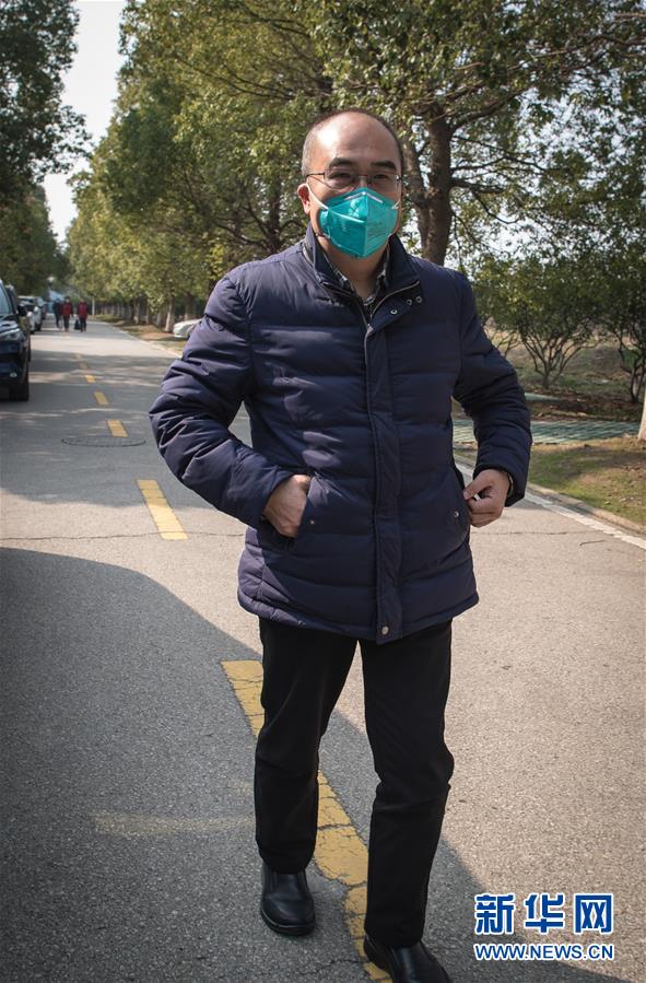 （新華全媒頭條&middot;聚焦疫情防控&middot;圖文互動）（6）拼漸凍生命 與疫魔競速&mdash;&mdash;記疫情&ldquo;風暴眼&rdquo;中武漢金銀潭醫(yī)院院長張定宇