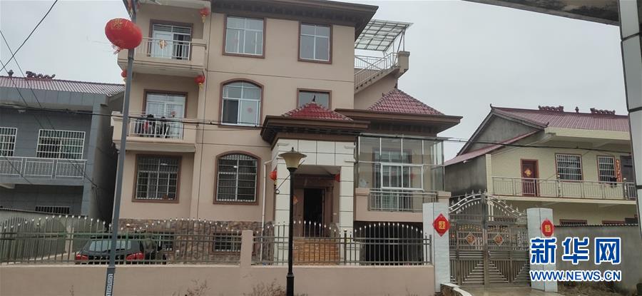 （聚焦疫情防控&middot;圖文互動）（1）從武漢返鄉(xiāng)的一家人：&ldquo;鄰里情割不斷，自行隔離是義務(wù)&rdquo;