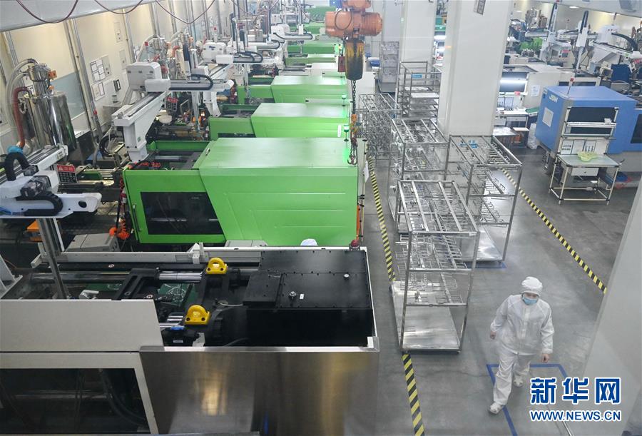 （來自經(jīng)濟(jì)前沿的故事&middot;企業(yè)復(fù)工復(fù)產(chǎn)&middot;圖文互動(dòng)）（1）&ldquo;危機(jī)中發(fā)現(xiàn)新商機(jī)&rdquo;&mdash;&mdash;中國(guó)科技制造企業(yè)復(fù)工復(fù)產(chǎn)觀察