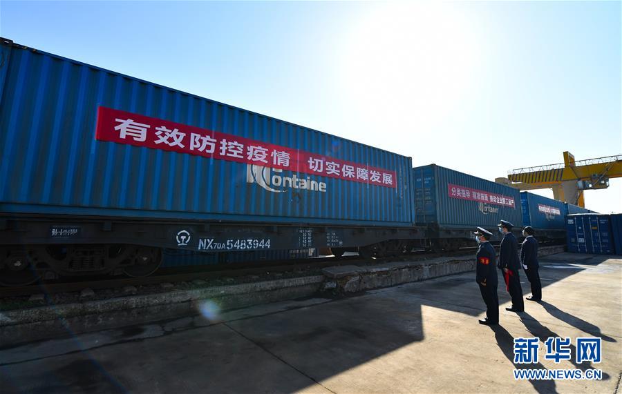 （抓好經(jīng)濟發(fā)展　應對復雜局面&middot;圖文互動）（2）&ldquo;我們的訂單正回流&rdquo;&mdash;&mdash;江西外貿(mào)企業(yè)復工復產(chǎn)見聞