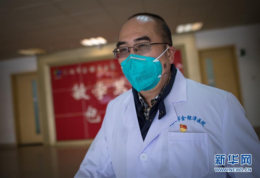 （新華全媒頭條&middot;習(xí)近平致敬的戰(zhàn)&ldquo;疫&rdquo;英雄&middot;武漢人民篇&middot;圖文互動）（5）壯哉，大武漢&mdash;&mdash;獻給英雄的武漢人民