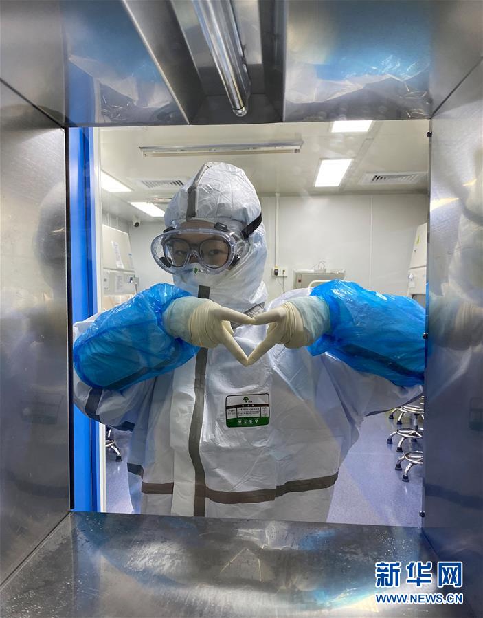 （一線抗疫群英譜&middot;圖文互動）（1）&ldquo;95后&rdquo;大學(xué)生郝鶯歌：退掉車票，她選擇直面病毒