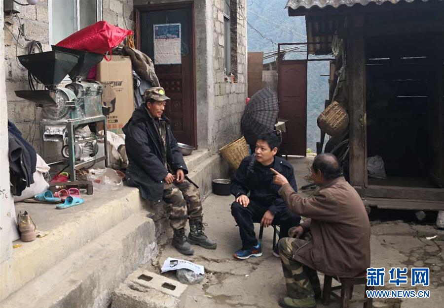 (在習近平新時代中國特色社會主義思想指引下——新時代新作為新篇章·習近平總書記關(guān)切事·圖文互動)(5)啃下最后的硬骨頭——脫貧攻堅掛牌督戰(zhàn)進行時