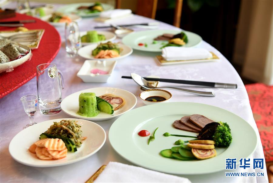 （聚焦復(fù)工復(fù)產(chǎn)&middot;圖文互動）（2）&ldquo;分得安心，吃得放心&rdquo;&mdash;&mdash;豫菜老字號的復(fù)工見聞