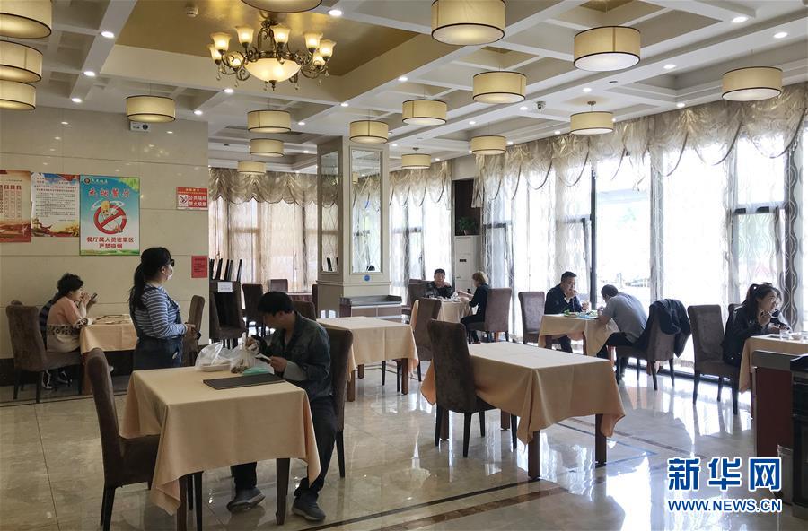 （聚焦復(fù)工復(fù)產(chǎn)&middot;圖文互動）（1）春暖花開迎客來&mdash;&mdash;天津餐飲業(yè)回暖一線直擊