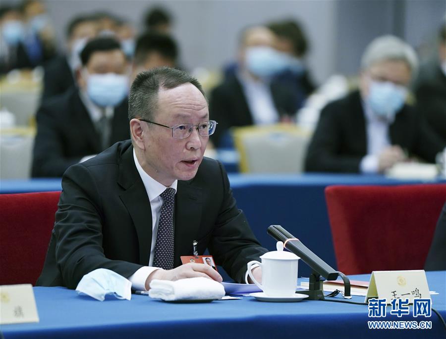 （新華全媒頭條&middot;圖文互動(dòng)）（7）從人民中汲取磅礴力量&mdash;&mdash;習(xí)近平總書記同出席2020年全國兩會(huì)人大代表、政協(xié)委員共商國是紀(jì)實(shí)