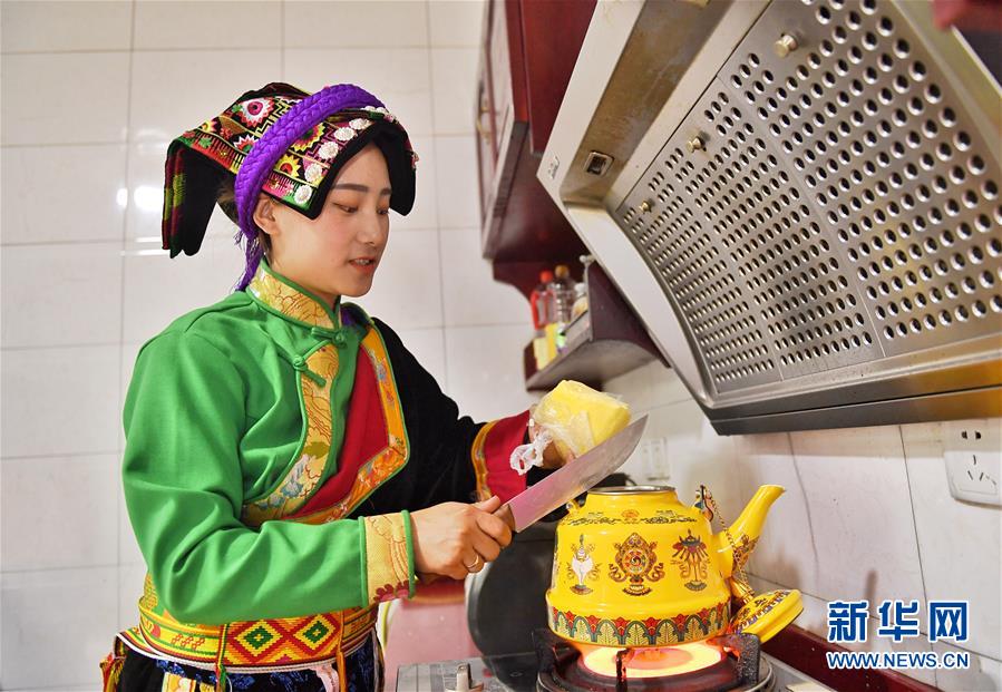 （圖文互動）（4）雪山草地展新貌&mdash;&mdash;四川阿壩州脫貧奔小康紀實