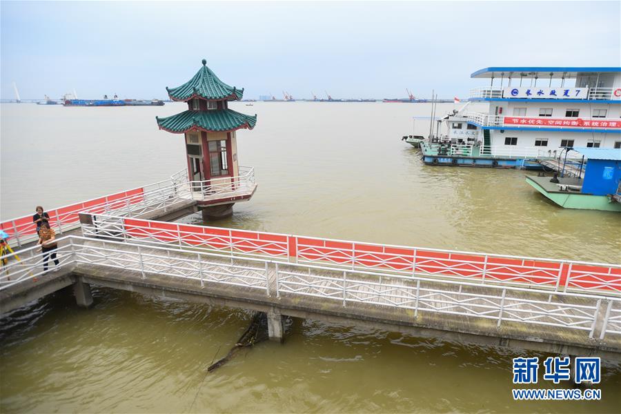 (防汛抗洪·圖文互動(dòng))(2)“三湖”超警汛情急 干群奮力保家園