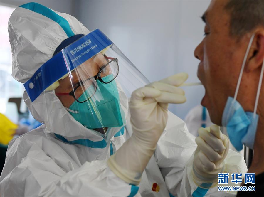 （新華全媒頭條&middot;圖文互動(dòng)）（7）首都再戰(zhàn)&ldquo;疫&rdquo;，難忘40天&mdash;&mdash;寫(xiě)在北京應(yīng)急響應(yīng)級(jí)別降級(jí)之際 