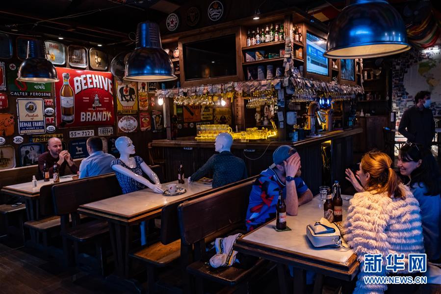 （國(guó)際&middot;圖文互動(dòng)）（14）特稿：穿越寒暑 無問西東&mdash;&mdash;寫在新冠疫情構(gòu)成&ldquo;國(guó)際關(guān)注的突發(fā)公共衛(wèi)生事件&rdquo;半年之際