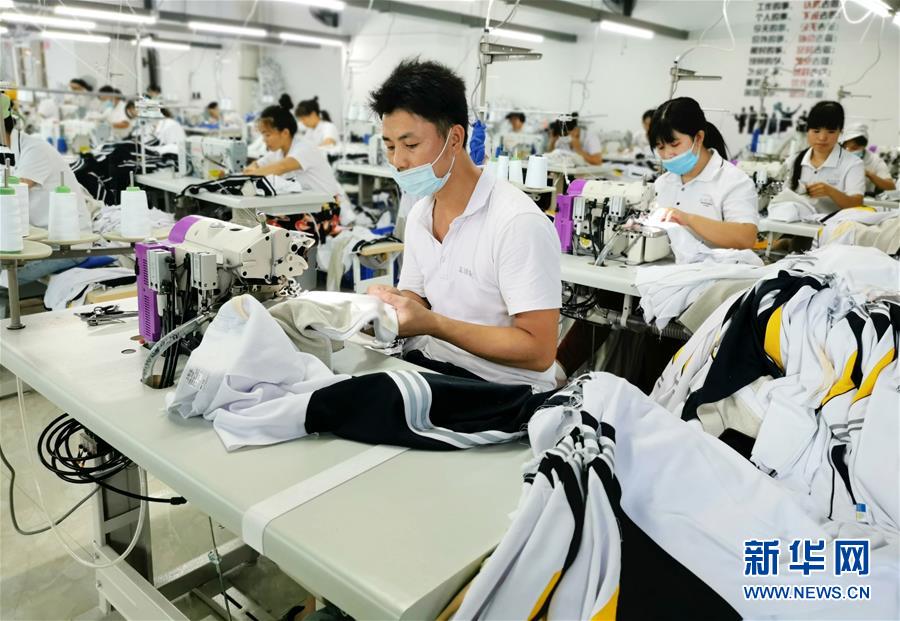 （決戰(zhàn)決勝脫貧攻堅&middot;圖文互動）（6）同飲一江水 攜手&ldquo;斬窮根&rdquo;&mdash;&mdash;深圳對口廣西河池、百色扶貧協(xié)作見聞