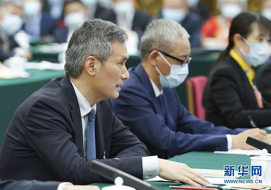 （習近平的小康故事&middot;新華網&middot;圖文互動）（8）&ldquo;真正解決好基層群眾看病難、看病貴問題&rdquo;&mdash;&mdash;習近平和群眾健康的故事