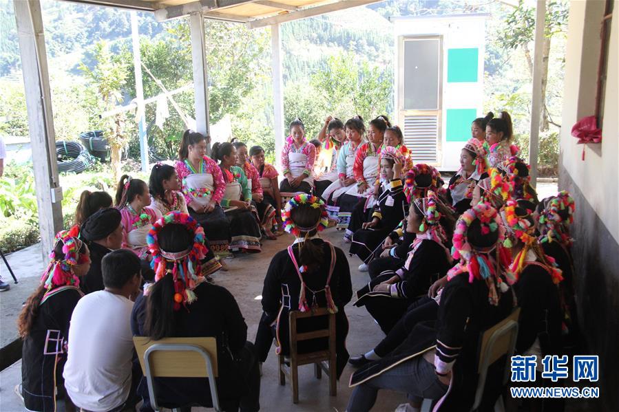 （五中全會(huì)精神在基層&middot;圖文互動(dòng)）（5）天津、福建、廣東、云南等地創(chuàng)新形式讓黨的十九屆五中全會(huì)精神&ldquo;飛入尋常百姓家&rdquo;