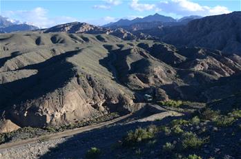 天山深處，&ldquo;山地鐵軍&rdquo;奪路探寶