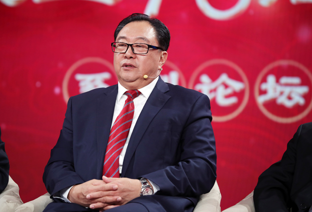 國投未來就是要實(shí)實(shí)在在地往老百姓最關(guān)心的醫(yī)藥、質(zhì)量、健康養(yǎng)老、環(huán)境治理等方面轉(zhuǎn)型