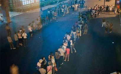 大醫(yī)院人滿為患，社區(qū)醫(yī)院門可羅雀怎么破？