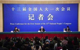 國務院扶貧辦主任劉永富就&ldquo;打好精準脫貧攻堅戰(zhàn)&rdquo;答記者問