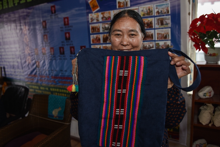 長(zhǎng)江源村人的兩個(gè)家和幸福夢(mèng) &mdash;&mdash;青海格爾木市長(zhǎng)江源村脫貧調(diào)查