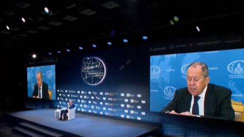 俄羅斯：俄羅斯外長拉夫羅夫表示&mdash;&mdash;俄方對俄美元首會晤取得突破不抱幻想