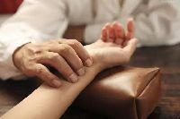 【健康解碼】中醫(yī)藥如何治療股骨頭壞死？