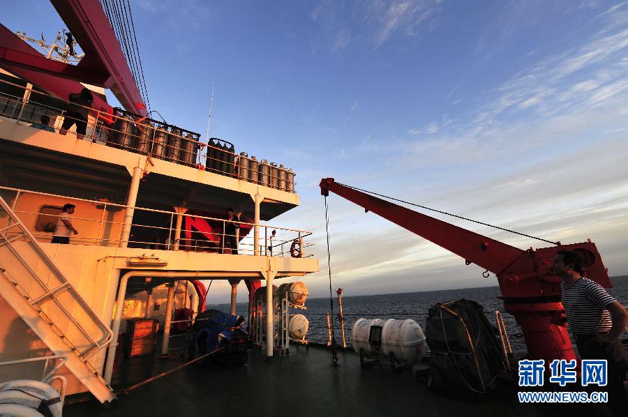 （搜尋馬航370航班）（1）&ldquo;雪龍&rdquo;號做好準(zhǔn)備 得到指令后將前往疑似海域