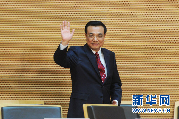 5月5日，中國國務(wù)院總理李克強(qiáng)在位于亞的斯亞貝巴的非洲聯(lián)盟總部發(fā)表題為《開創(chuàng)中非合作更加美好的未來》的演講。 新華社記者 謝環(huán)馳 攝 