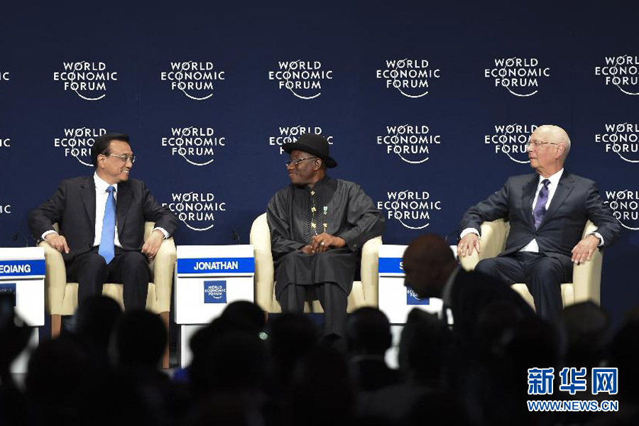 5月8日，中國國務院總理李克強在阿布賈出席第24屆世界經濟論壇非洲峰會全會，發(fā)表題為《共同推動非洲發(fā)展邁上新臺階》的特別致辭。新華社記者 李學仁 攝 