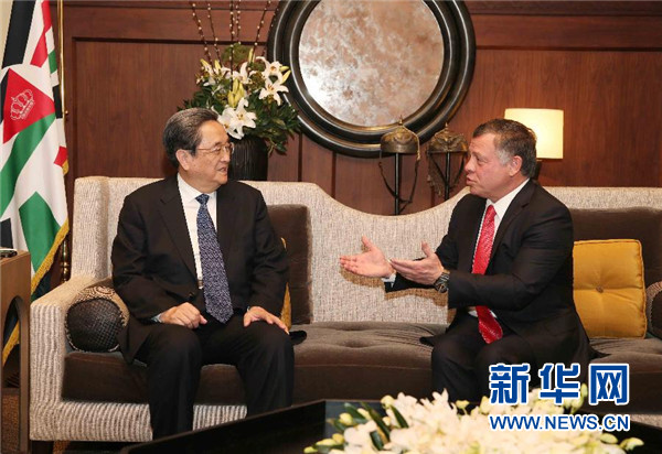 11月9日，正在約旦進(jìn)行正式友好訪問的全國政協(xié)主席俞正聲在安曼會見約旦國王阿卜杜拉二世。 新華社記者 劉衛(wèi)兵 攝 