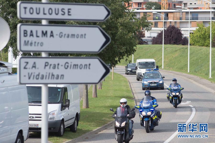 （國際）（1）飛機殘骸運抵法國圖盧茲航空技術分析機構(gòu)