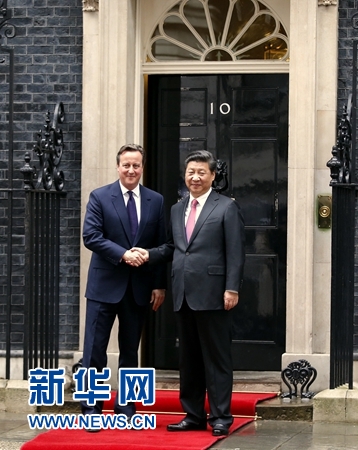 10月21日，國家主席習(xí)近平在倫敦唐寧街首相府同英國首相卡梅倫舉行會談。 新華社記者 鞠鵬 攝 