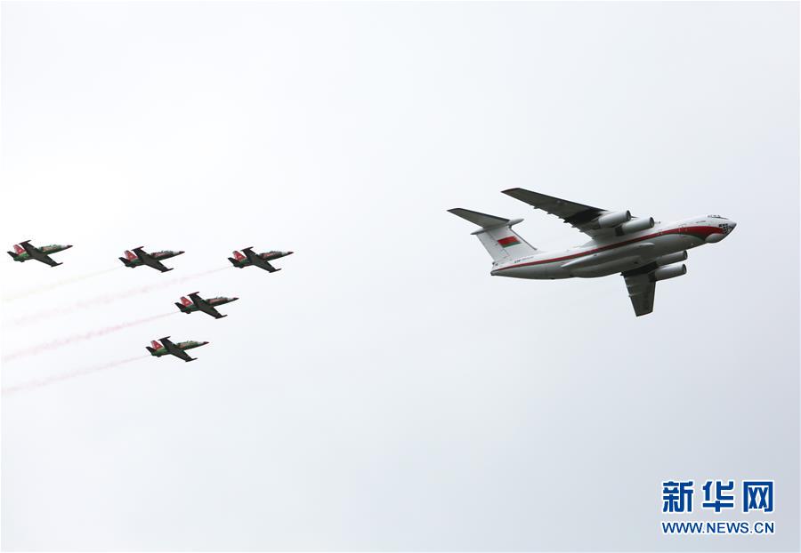 (國(guó)際)(5)白俄羅斯舉行獨(dú)立日閱兵式 解放軍儀仗隊(duì)首次應(yīng)邀參加