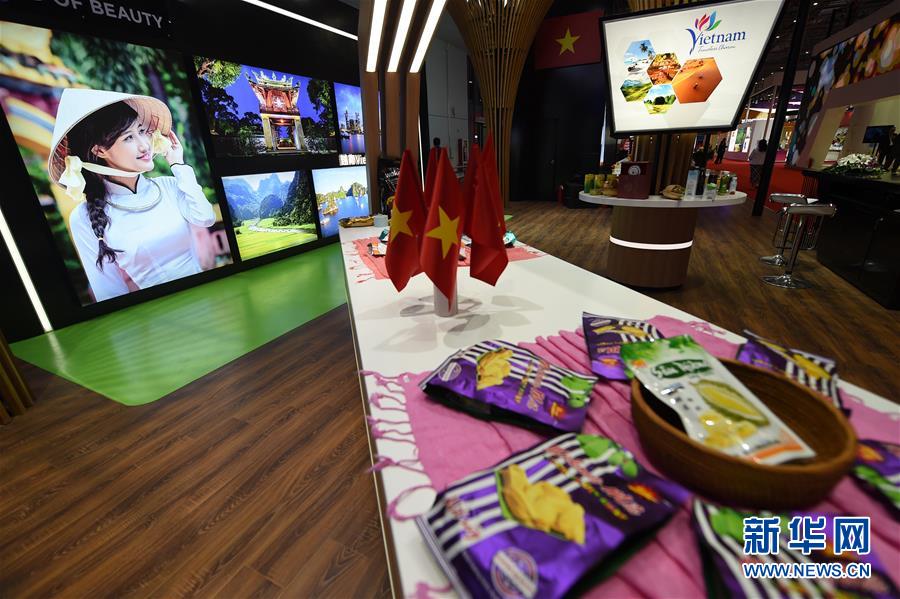 （新華全媒頭條&middot;圖文互動）（11）人間正道 浩蕩前行&mdash;&mdash;習近平主席出席首屆中國國際進口博覽會紀實