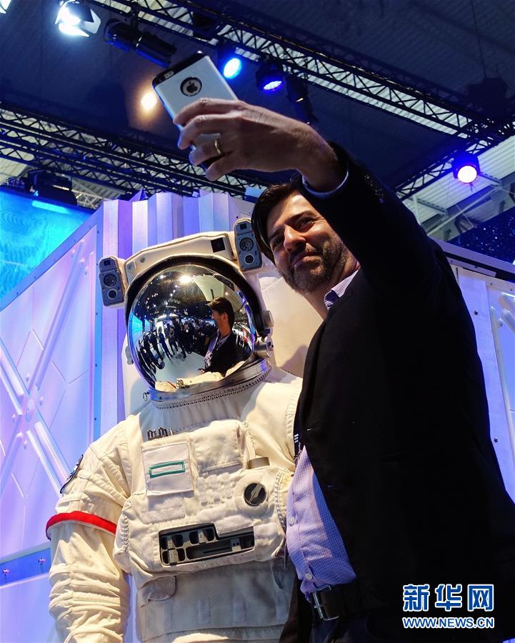 (國(guó)際)(2)世界移動(dòng)通信大會(huì)閉幕 5G成最熱話題